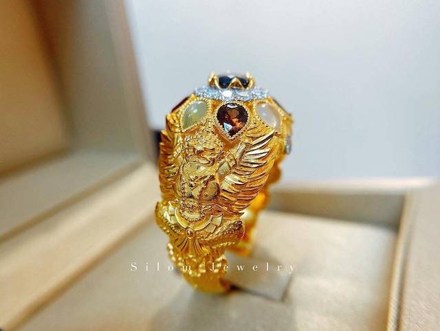 แหวนพญาครุฑทองคำนพเก้า พลอยแท้ล้อมเพชร เสริมบารมี | Silom Jewelry - Image 6